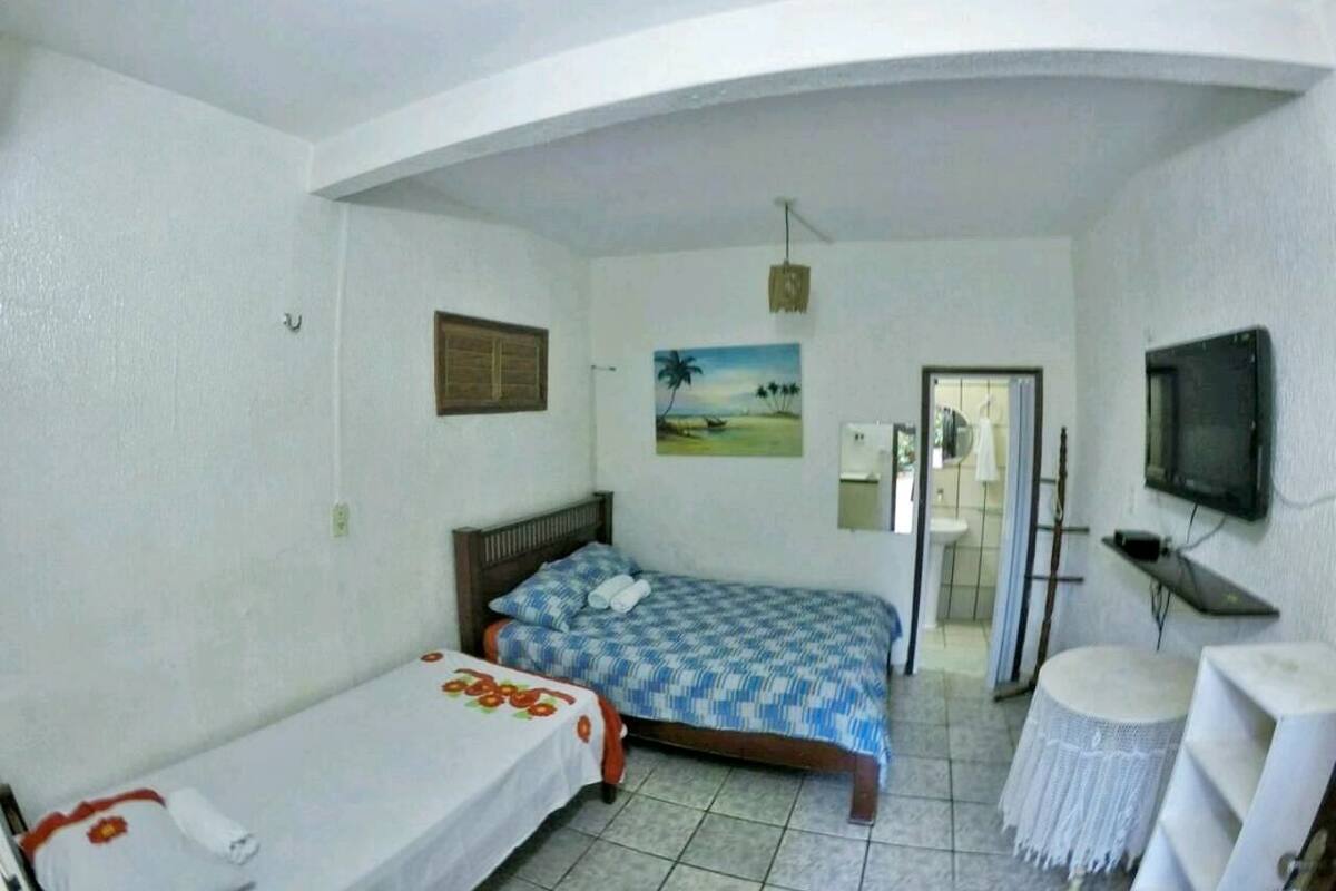 Quarto triplo | Wi-Fi de cortesia, roupa de cama