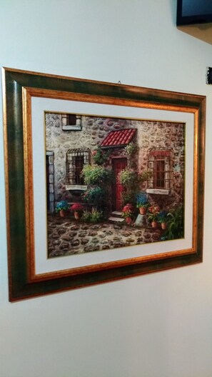 Interior detail - Nicolas Inn (Rome)