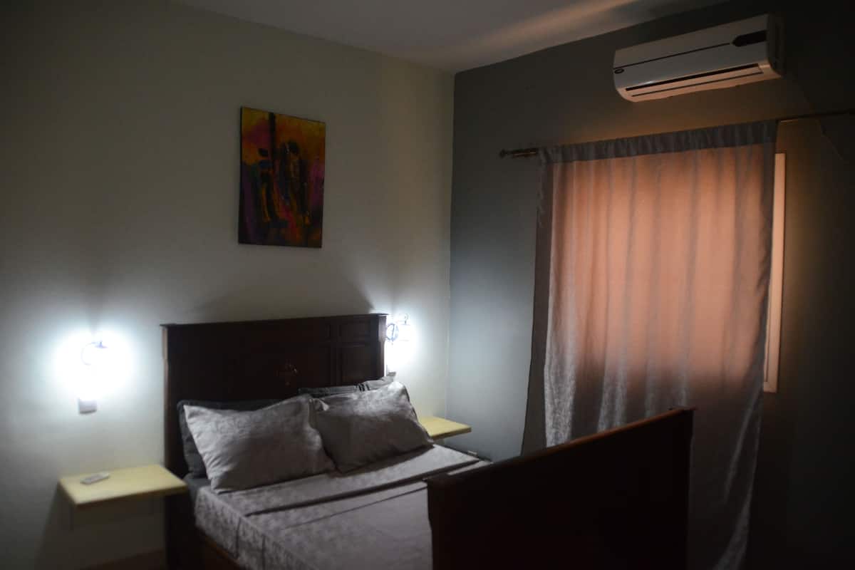 Basic Double Room | Desk, blackout curtains, rollaway beds, free WiFi