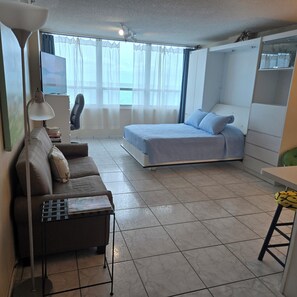 1 chambre, bureau, fer et planche Ă repasser, Wi-Fi gratuit