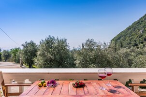 Apartment, 2 Schlafzimmer, Veranda | Ausblick vom Zimmer