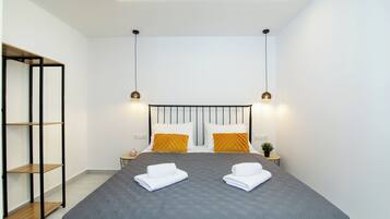 2 bedrooms, iron/ironing board, free cots/infant beds, free WiFi