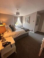 Superior Double or Twin Room (Superking) | Iron/ironing board, free WiFi, bed sheets