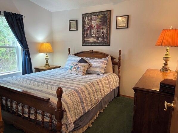 3 bedrooms, bed sheets