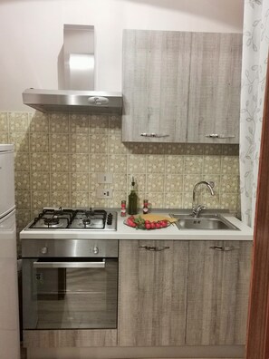 Family Room | Private kitchen - B&B A Modo Mio Marsala (Marsala)