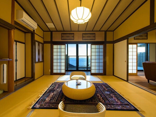 Interior - Kaisekiyado Shiori (Tatsuno)