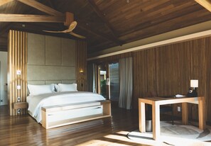 In-room safe, blackout curtains, free WiFi, wheelchair access - Casana Hotel (Cruz)