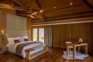 Luxe suite (Piscina) | Een kluis op de kamer, verduisterende gordijnen, gratis wifi