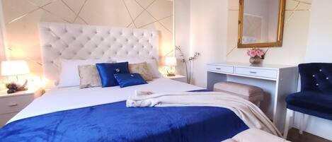 2 chambres, bureau, espace de travail pour ordinateur portable