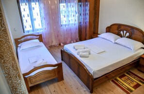Economy Triple Room, City View