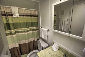 Shower, towels