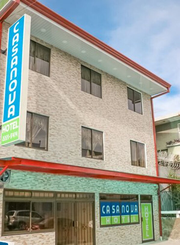 Front of property - Hotel Casanova (San José)