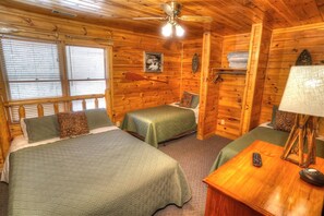 6 bedrooms, travel cot, free WiFi - Deer Crossing Lodge- PERFECT LODGE RETREAT FOR YOUR FAMLY REUNION (Sautee Nacoochee)