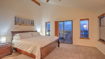 3 chambres, fer et planche à repasser, Wi-Fi gratuit, draps fournis