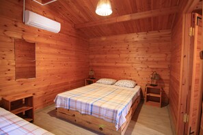 Phòng đôi hoặc 2 giường đơn phong cách cổ điển, nhiều giường, quang cảnh sân vườn | Bộ đồ giường cao cấp, truy cập Internet không dây miễn phí 