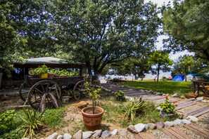 Exterior - Agora Tatil Duragi (Ezine)