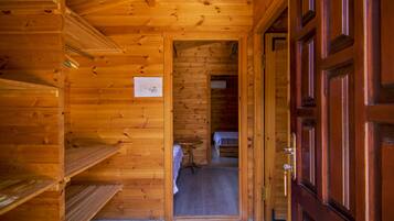 Deluxe Bungalow, 2 Bedrooms, Courtyard View | Premium bedding, free WiFi, bed sheets