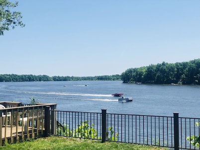 Lakeside Paradise on Berlin 