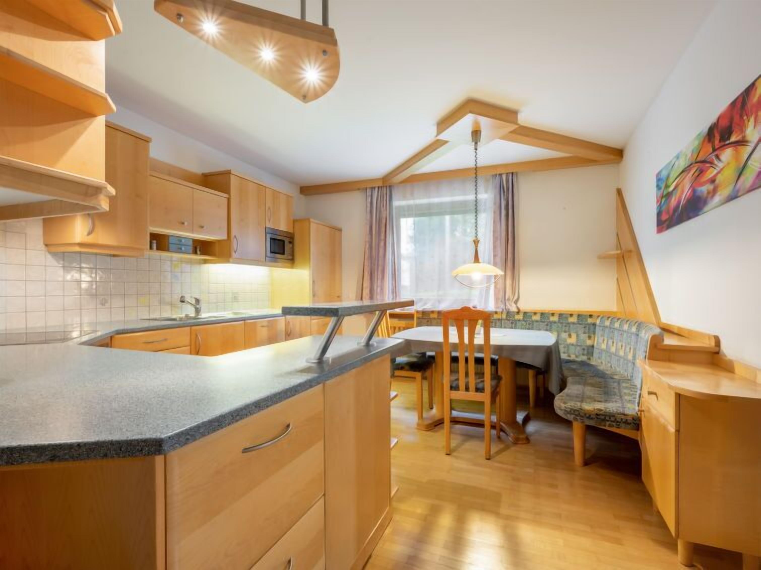 Refrigerador, microondas, horno y lavavajillas 