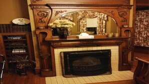 Classic Room, 1 Queen Bed | Room amenity - Antigonish Victorian Inn (Antigonish)