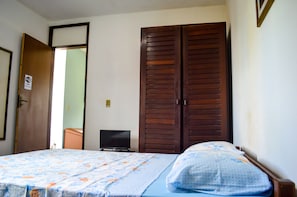 1 quarto, Wi-Fi de cortesia, roupa de cama