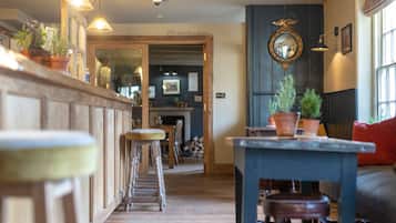 Bar (in der Unterkunft)