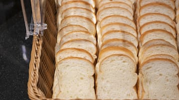 A basket of sliced bread.