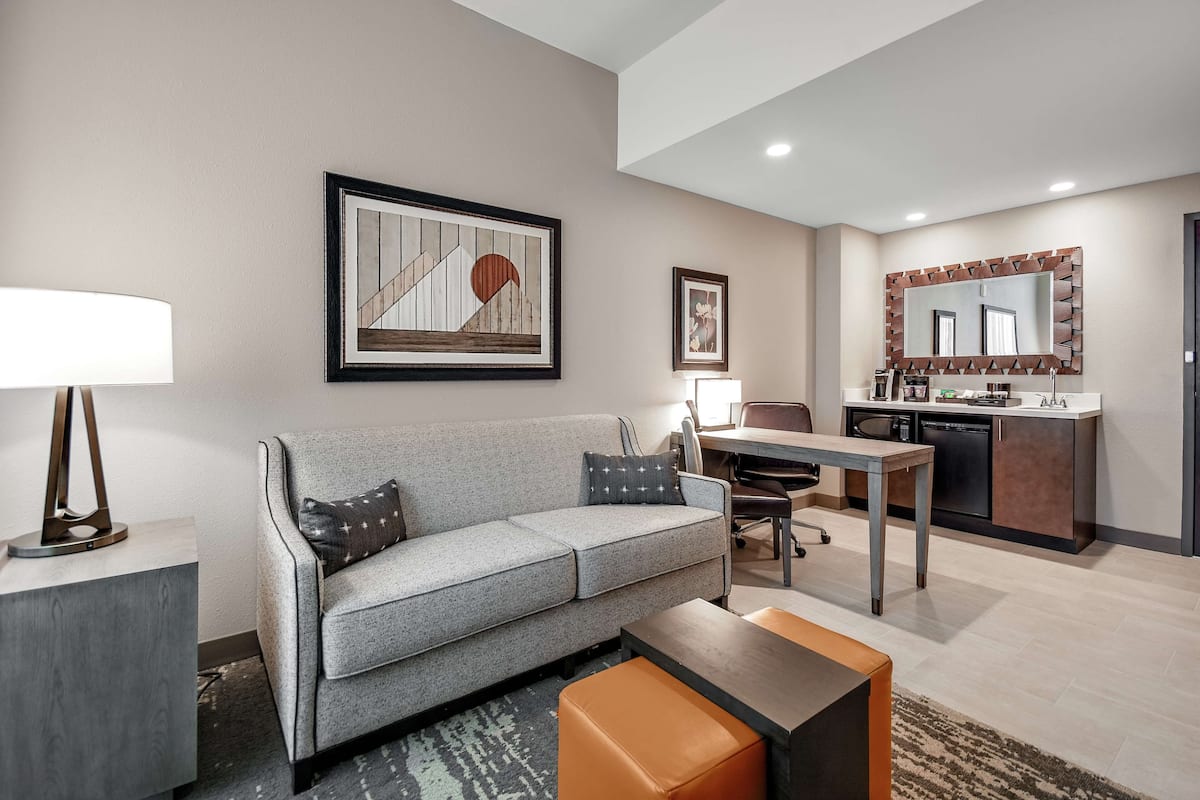 in-room safe, desk, laptop workspace, iron/ironing board