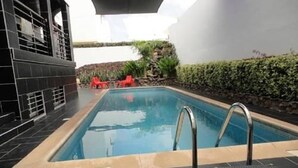 Outdoor pool - Villa French Luxe (Dakar)