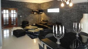 Comfort Villa, 6 Bedrooms | 6 bedrooms, WiFi (free), bed sheets - Villa French Luxe (Dakar)