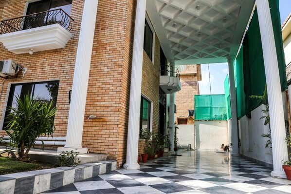 Façade de l’hébergement