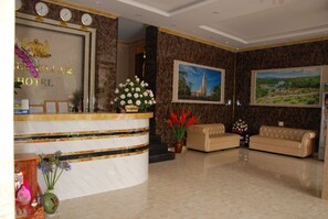 Reception - Queen Villa 2 Hotel (Da Lat)
