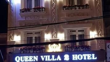 Fasade – kveld/natt