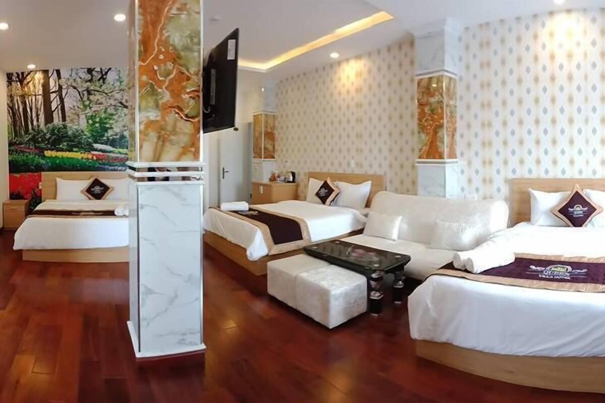 Minibar, desk, blackout curtains, free WiFi