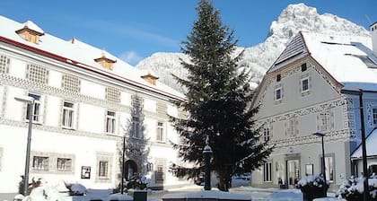 für bis zu 27 Personen mit Sauna by Interhome