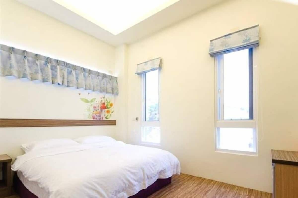Insonorización, wifi gratis y ropa de cama
