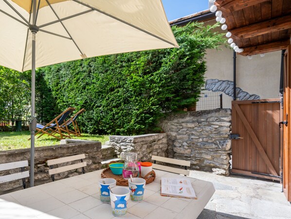 Outdoor dining - Jouvenceaux by Interhome (Sauze d'Oulx)