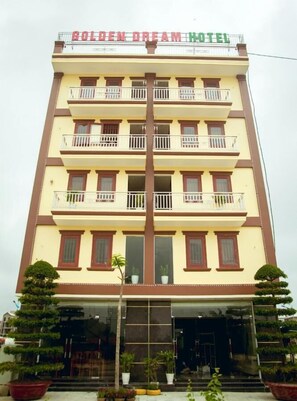 Façana frontal de l'allotjament