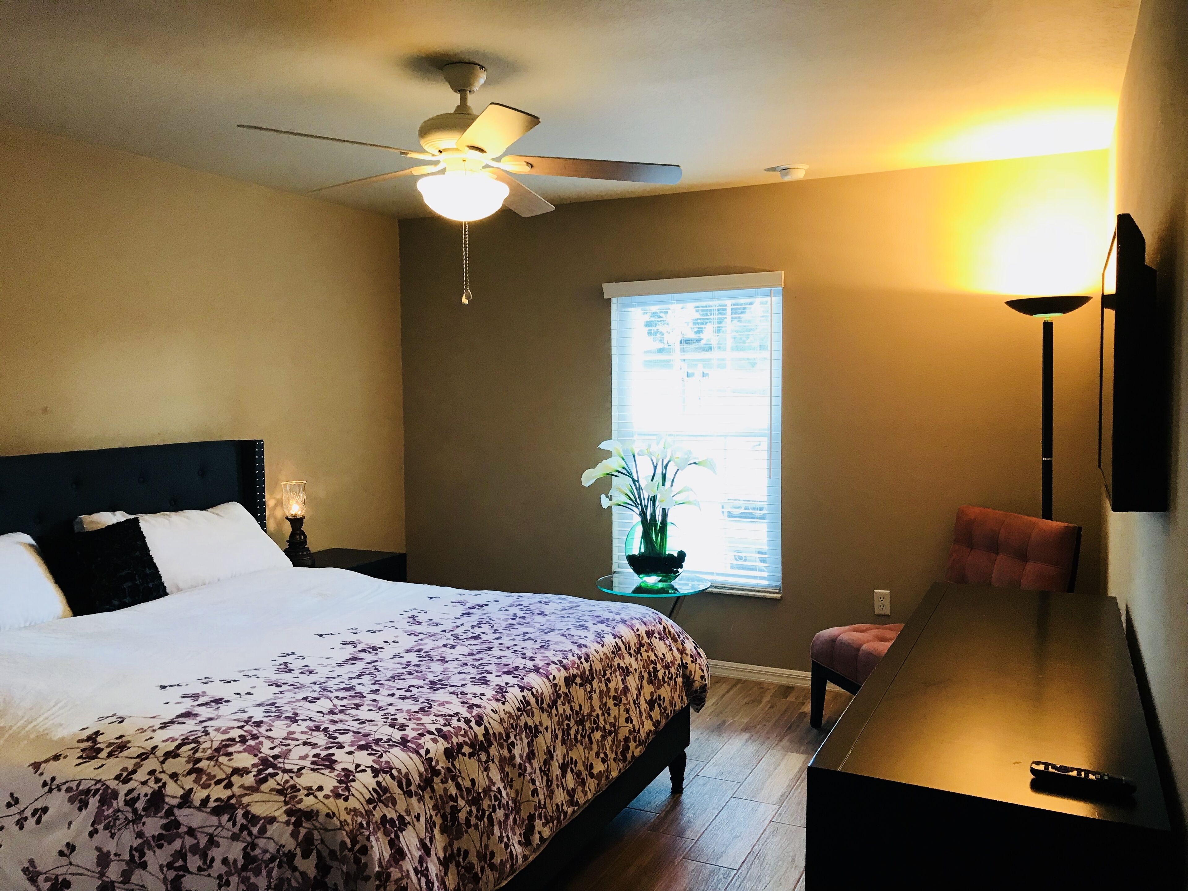 3 soverom, strykejern/-brett, wi-fi og sengetøy