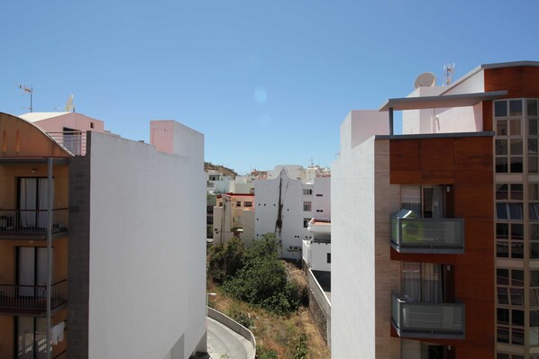 Imagen sin descripción, 1 de 15, botón