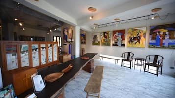 Quầy hỗ trợ khách