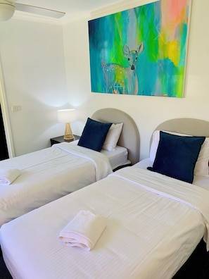 4 bedrooms, iron/ironing board, free WiFi, bed sheets