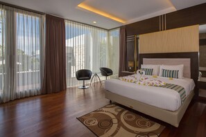 3 室のベッドルーム、セーフティボックス (室内)、WiFi、ベッドシーツ