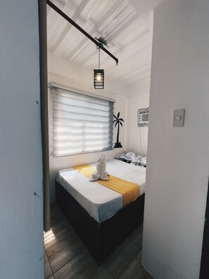 Standard Single Room, 1 Double Bed, Air conditioning | Iron/ironing board, free WiFi, bed sheets - Wald's Place (Boracay Island)