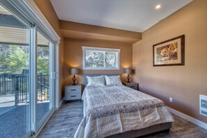 Cottage, 2 Bedrooms | 2 bedrooms, free WiFi - Semi-lakefront Luxury Blind Bay - Spring Specials! 2 Bedroom Cottage by RedAwning (Blind Bay)