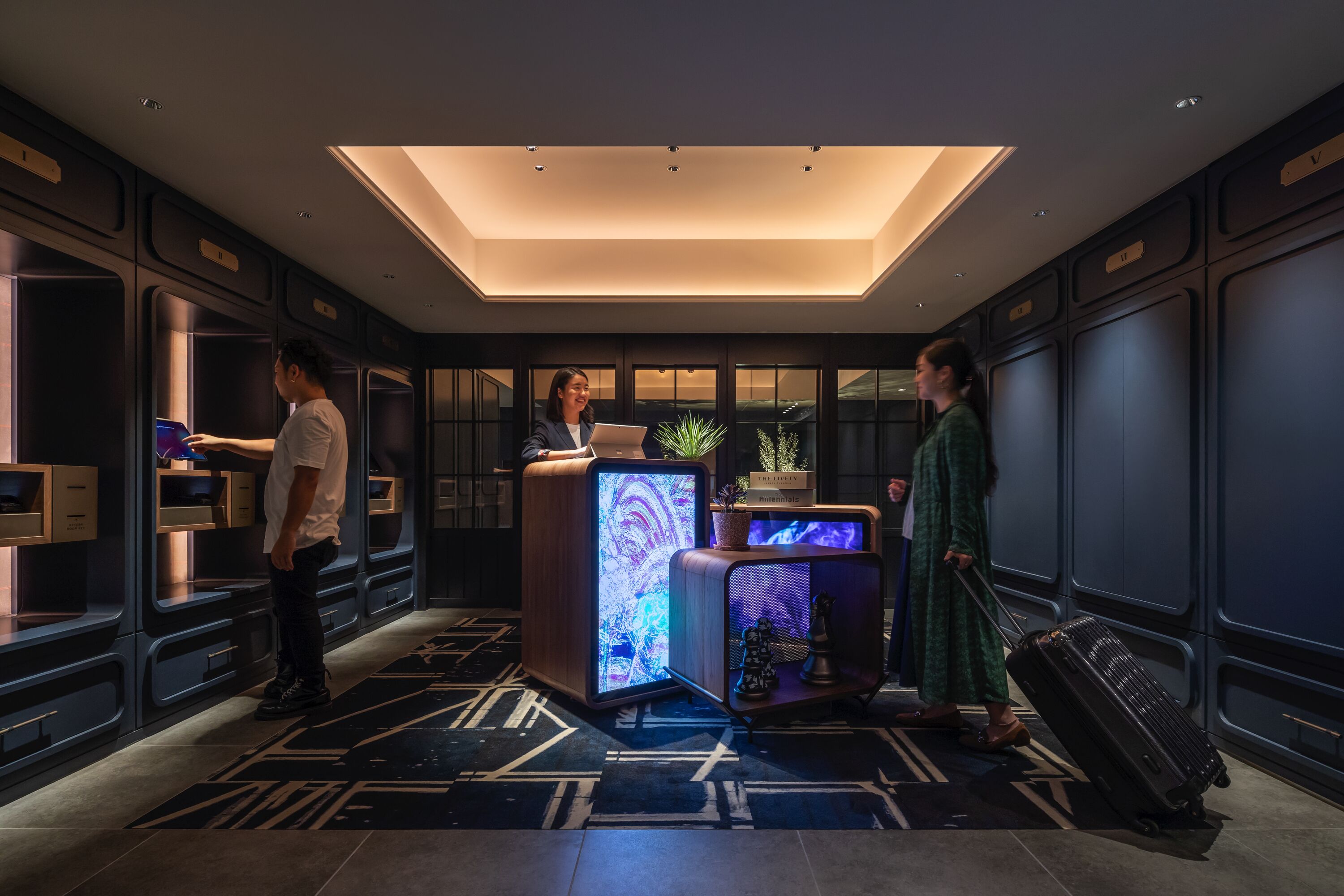 Check-in/check-out kiosk