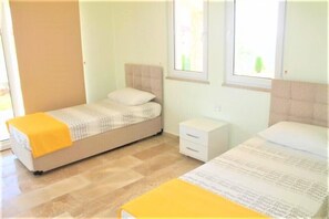 Panoramic Villa, 4 Bedrooms, Balcony, Mountain View