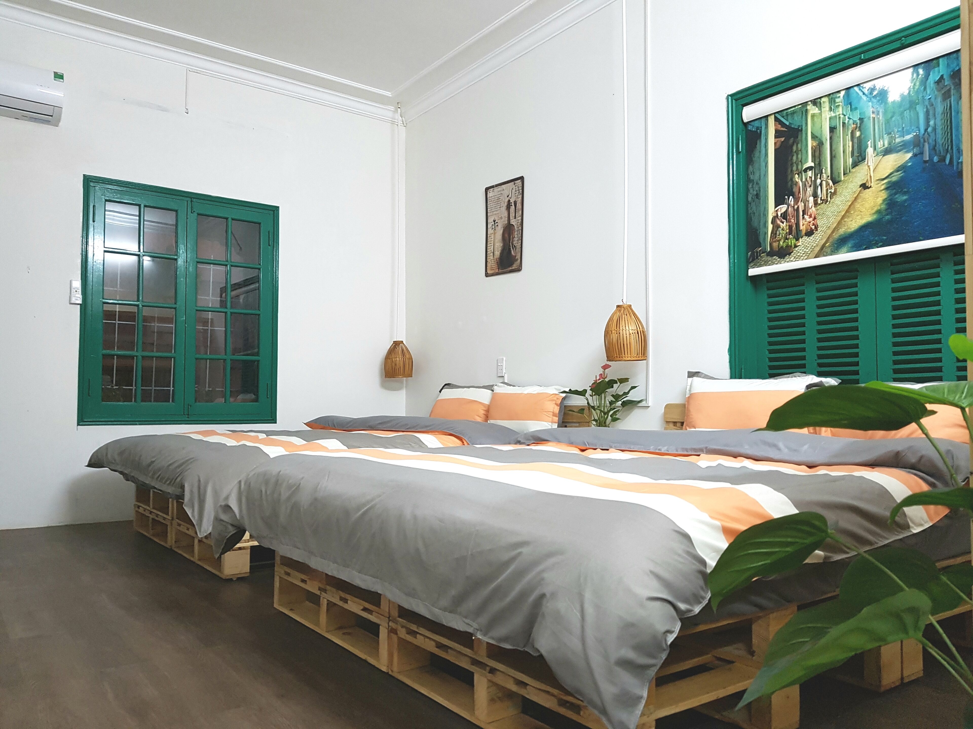 2 bedrooms, in-room safe, iron/ironing board, WiFi