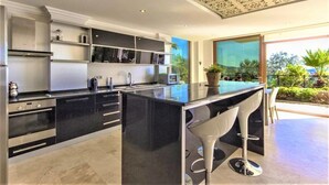 Villa | Private kitchen