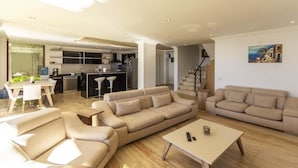 Villa - 5 sovrum | Vardagsrum